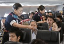 Japan Airlines Abandons ‘Ladies and Gentlemen’ Announcements