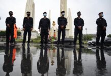 20 Arrested as Police Clear Protest Site for Royal Convoy