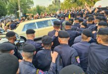 Opinion: Here’s My Own Piece of the Royal Motorcade Puzzle