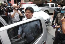 Student Accused of ‘Assaulting’ HM Queen Insists on Innocence
