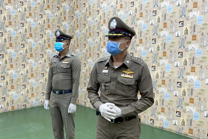 Rayong City police chief Phatsarut Watcharathonyothin at the gambling den on Chitrphan Road on Dec. 27, 2020. Rayong City police chief Phatsarut Watcharathonyothin at the gambling den on Chitrphan Road on Dec. 27, 2020.