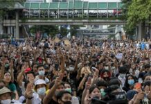 17-Year-Old Student Latest Person Charged With Insulting HM King