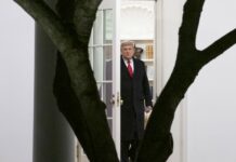 Trump Insists, Falsely, That Pence Can Decertify Results