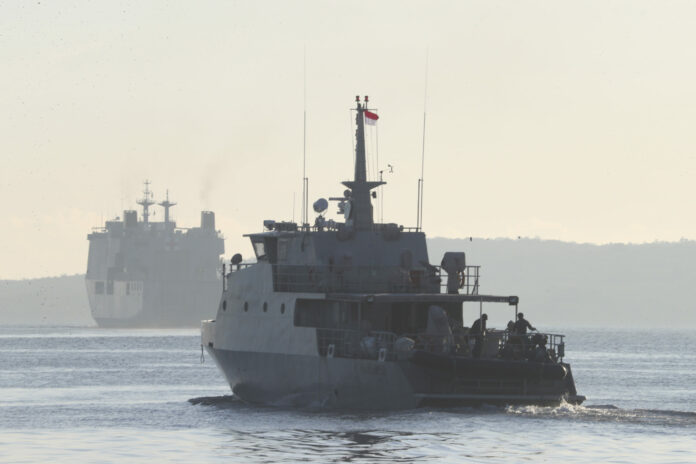 An Indonesian navy patrol ship sails to join the search for submarine KRI Nanggala that went missing while participating in a training exercise on Wednesday, off Banyuwangi, East Java, Indonesia, Saturday, April 24, 2021. Photo: Achmad Ibrahim / AP An Indonesian navy patrol ship sails to join the search for submarine KRI Nanggala that went missing while participating in a training exercise on Wednesday, off Banyuwangi, East Java, Indonesia, Saturday, April 24, 2021. Photo: Achmad Ibrahim / AP