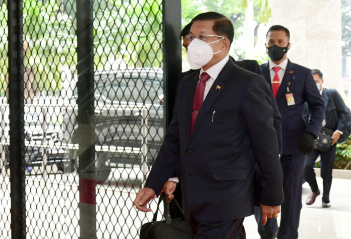 In this photo released by Indonesian Presidential Palace, Myanmar's Senior Gen. Min Aung Hlaing arrives for an ASEAN leaders' meeting at the ASEAN Secretariat in Jakarta, Indonesia, Saturday, April 24, 2021. Photo: Muchlis Jr./ Indonesian Presidential Palace via AP
