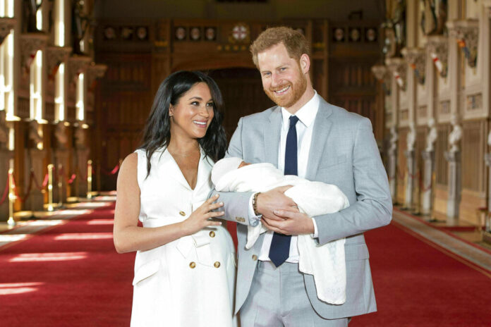 Parenting-Introducing a Sibling