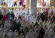 Indonesian Muslims Mark Grim Eid Amid Devastating Virus Wave