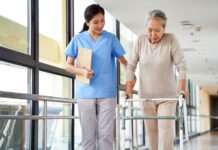 Choose Elderly Care Facilities Carefully
