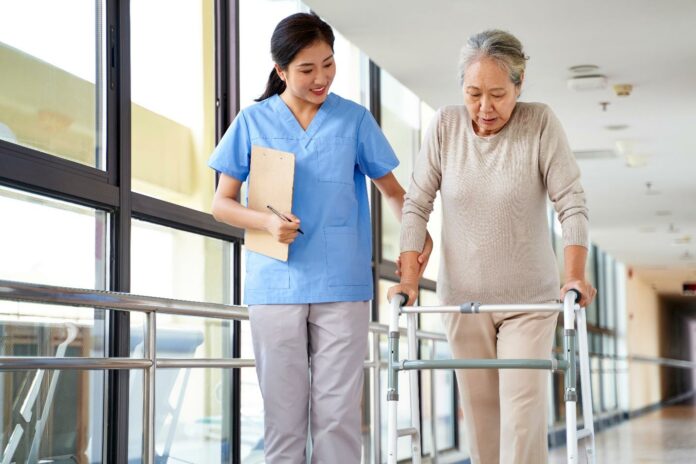 Choose Elderly Care Facilities Carefully