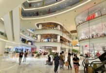 Restaurants, Malls Reopen as Virus Restrictions Eased