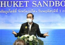 PM Insists on Oct. 1 Tourist Reopening for 5 Provinces