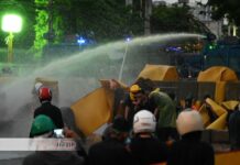 Monarchy Reform Protest Leaders Give Up Seeking Bail