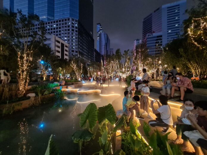 Chong Nonsi Canal Park