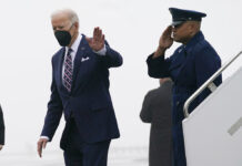 US Says New Intel Shows Russia Plotting False Flag Attack President Joe Biden waves as he steps off Air Force One upon arrival, at John F. Kennedy Airport, Thursday, Feb. 3, 2022, in the Queens Borough of New York. Photo: Alex Brandon / AP