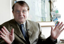 French Discoverer of HIV Virus Luc Montagnier Dies at 89 FILE - French scientist Luc Montagnier speaks during an interview on June 5, 2006 in Paris. Photo: Jacques Brinon / AP File
