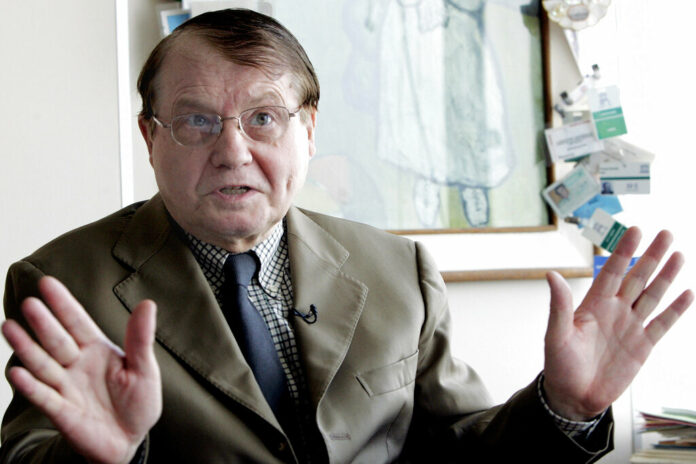 FILE - French scientist Luc Montagnier speaks during an interview on June 5, 2006 in Paris. Photo: Jacques Brinon / AP File