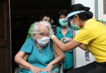BMA opens walk-in COVID-19 vaccination points before Songkran Festival 2022