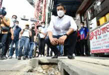 Opinion: Chadchart’s Victory Gives Hope to Not Just Bangkok But Thai Democracy Bangkok Governor-elect Chadchart Sittipunt inspects damaged pavement at Bang Kapi's Lam Sali Intersection on May 25, 2022.