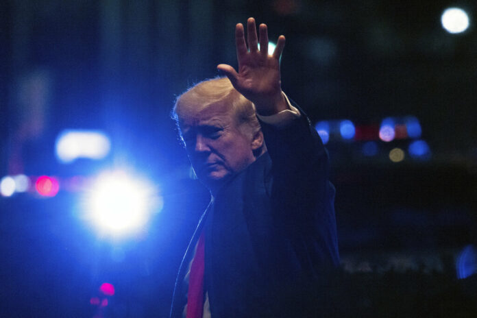 Former President Donald Trump arrives at Trump Tower, late Tuesday, Aug. 9, 2022, in New York. Photo: Yuki Iwamura / AP Former President Donald Trump arrives at Trump Tower, late Tuesday, Aug. 9, 2022, in New York. Photo: Yuki Iwamura / AP
