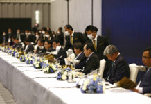 Food is served to delegates at a working lunch at the 33rd APEC Ministerial Meeting (AMM) during the Asia-Pacific Economic Cooperation (APEC) summit, Thursday, Nov. 17, 2022, in Bangkok, Thailand. Photo: Jack Taylor / Pool Photo via AP