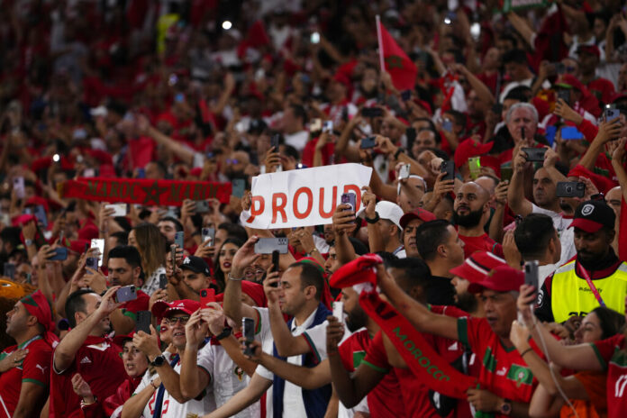 Morocco fans cheer prior of the World Cup group F soccer match between Canada and Morocco at the Al Thumama Stadium in Doha , Qatar, Thursday, Dec. 1, 2022. Photo: Manu Fernandez / AP