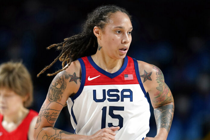 FILE - Brittney Griner (15) runs up court during women's basketball gold medal game against Japan at the 2020 Summer Olympics on Aug. 8, 2021, in Saitama, Japan. Photo: Charlie Neibergall / AP File