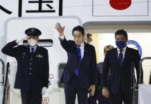Kishida Highlights Security Concerns on Trip to Europe, US Japanese Prime Minister Fumio Kishida, center, prepares to leave Haneda airport in Tokyo Sunday, Jan. 8, 2023. Photo: Kota Endo / Kyodo News via AP