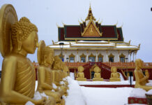 Minnesota Buddhist Temple Opens up Sacred Dance Troupe