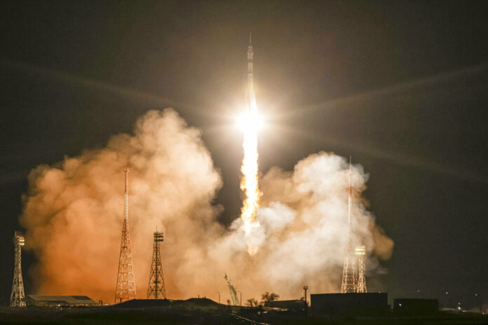 APTOPIX Kazakhstan Russia Space Station