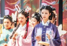 Hanfu-led “China-chic” Trend Builds on Cultural Confidence