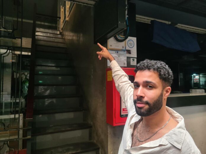 Bo Hanna in front of a bar in Bangkok's Silom Soi 2 where he encountered the convicted Dutch pedophile. Bo Hanna in front of a bar in Bangkok's Silom Soi 2 where he encountered the convicted Dutch pedophile.