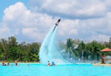 “Blue Tree Phuket” offers a variety of spectacular and thrilling “Aquatic shows” at its Blue Tree Lagoon