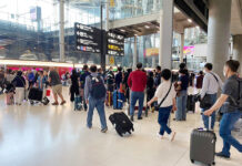 Please Arrive at the Airport Early; Suvarnabhumi Suggests