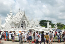 Foreigners Are Prohibited From Working as Tour Guides in Thailand