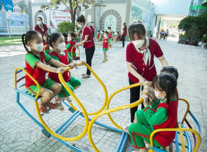 VIETNAM-SCHOOLS-REOPEN