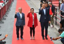 Opinion: It’s Still ‘Generals’ Election for Thailand in 2023 Chaikasem Nitisiri, left, and Pheu Thai PM candidates Paetongtarn Shinawatra and Srettha Thavisin at a rally on Apr. 5, 2023.