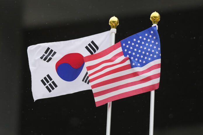 FILE - Flags of South Korea and the United States flutter outside of the National Museum of Korean Contemporary History in Seoul, South Korea, on April 25, 2023. Photo: Lee Jin-man / AP File