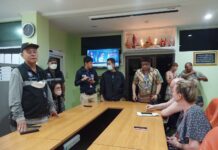 Pattaya Police Arrest A Ladyboy For Snatching Russian Tourists