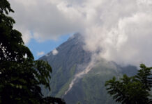 Philippines Evacuates People Near Mayon Volcano
