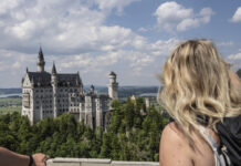 American Arrested For Pushing 2 US Tourists Into Ravine At Neuschwanstein, Leaving One Woman Dead
