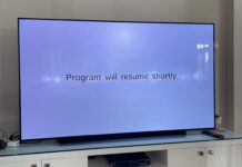 Opinion: Censorship and Loyalty to the Thai Monarchy A censor notice on True Visions cable TV. Photo: Thanyarat Doksone / Twitter