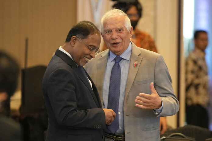 Josep Borell, Zambry Abdul Kadir