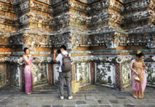 China Expands the Number of Countries for Travel by Its Big-Spending Tourists