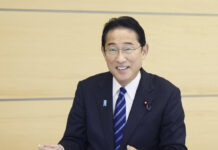 Japan PM Eats Fukushima Seafood With Ministers To Dispel Concerns
