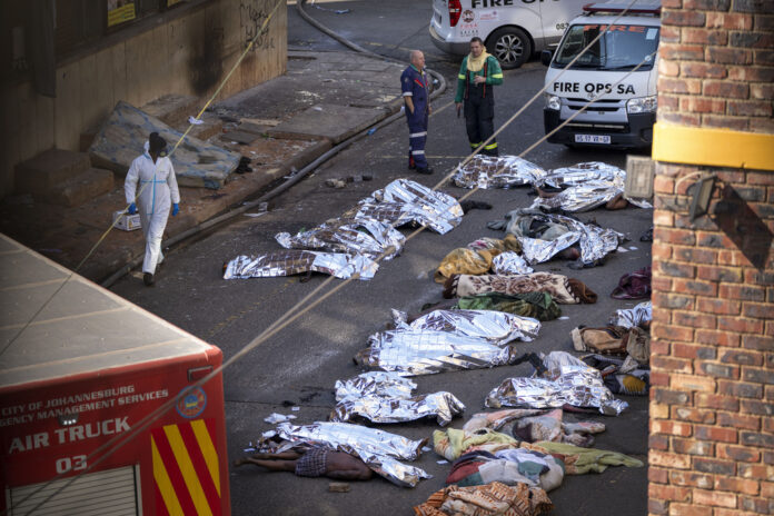 APTOPIX South Africa Fire