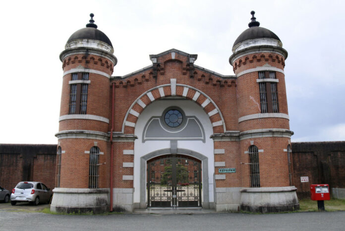 hotel prison1