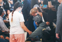 Relatives Rejoice First 15 Thais Return from Israel, 5,000 More Await