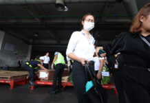 Families Receive First Bodies of 8 Thais Killed in “Inhumane War”