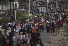 Thousands Who Were Sheltering At Gaza City’s Hospitals Flee As Israel-Hamas War Closes In