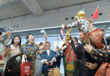 PM Defends “Free Visa” Policy After Fewer Chinese Tourists Than Expected Chinese tourists